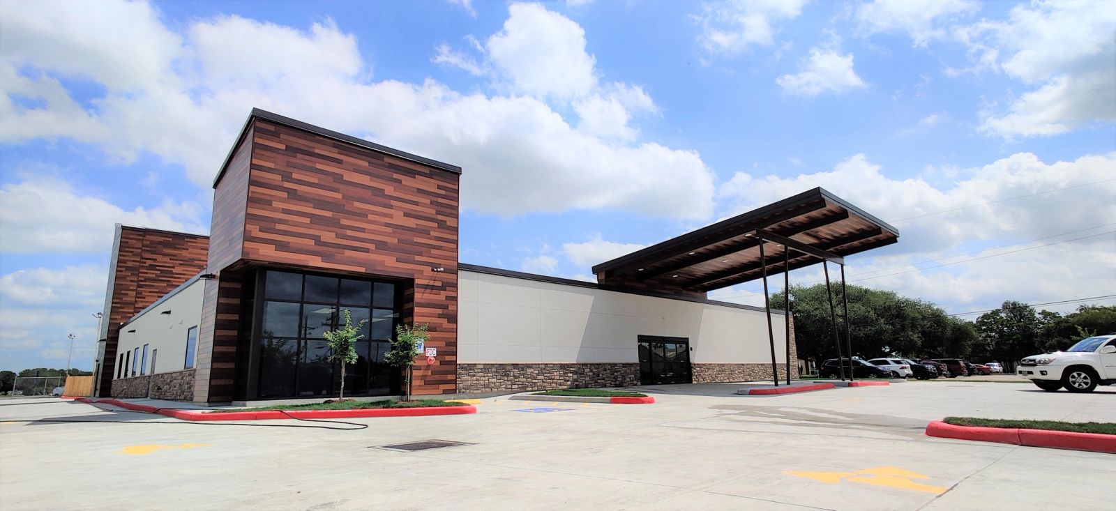Aluminum plank cladding, installed by Inspira Solutions
